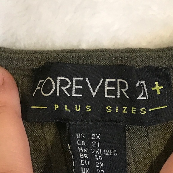 Dark Green Forever 21 Tank top - Picture 3 of 3